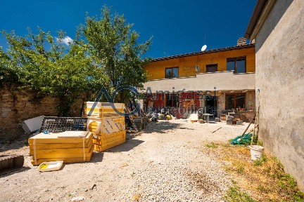 Villa bifamiliare via Industria, Pontoglio