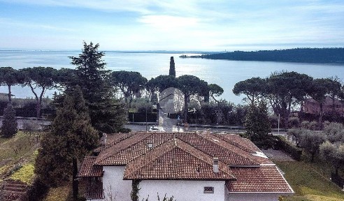 Villa plurifamiliare via Meucci 1, Centro, Padenghe sul Garda