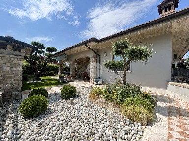 Villa unifamiliare via Bonomelli 4, Centro, Rovato