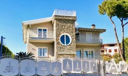 Desenzano del Garda, Via Caporali