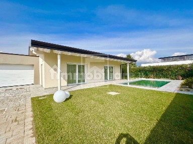 Villa unifamiliare via Monte Baldo, Entroterra, Desenzano del Garda