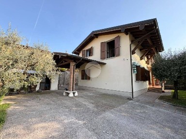 Villa bifamiliare via Staffoli 9, Piazza, Gussago
