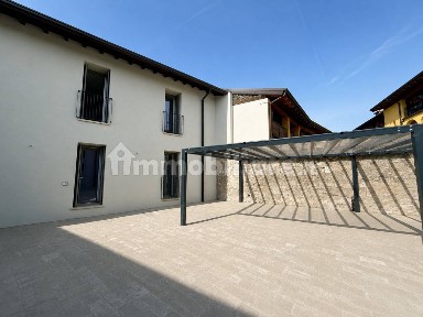 Villa unifamiliare via 20 Settembre, Pieve Vecchia, Villaggio Sanghen, Manerba del Garda