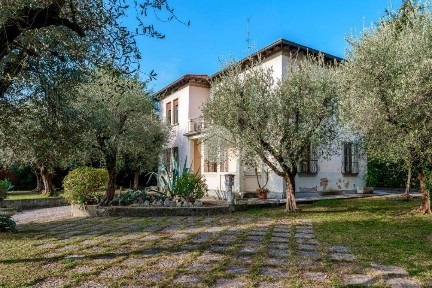 Villa unifamiliare via IV Novembre 24, Centro, Salò