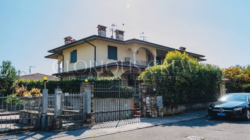 Castel Mella, Via Paganini, 2/a