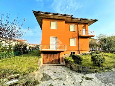 Villa bifamiliare via Rio Ponale 14, Rivoltella, Desenzano del Garda