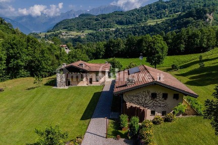 Villa unifamiliare via Quadro snc, Prestine, Bienno