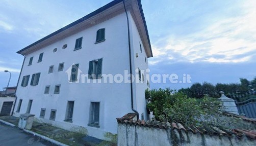 Villa all'asta via 25 Aprile 211, Rovato