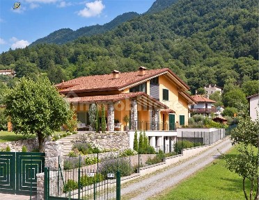 Villa all'asta via Saletti 14, Esine