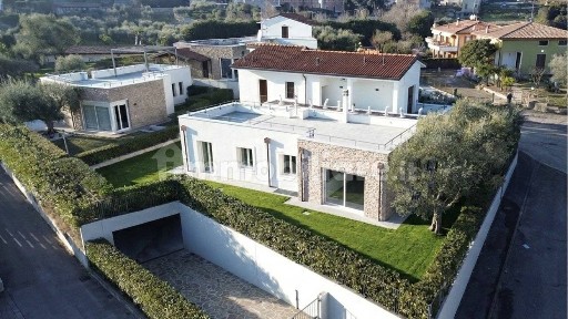 Villa unifamiliare via Castellana, Soiano, Soiano del Lago