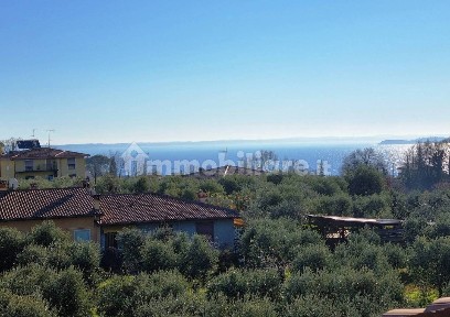 Villa unifamiliare via Giosuè Carducci, Montinelle, Manerba del Garda