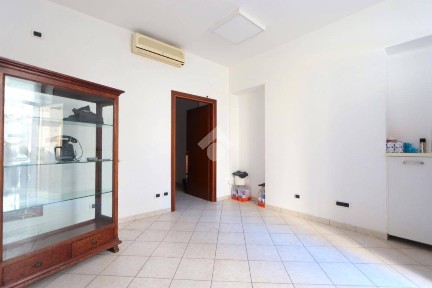 Locale commerciale in Affitto