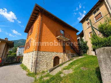 Villa unifamiliare via Stretta, Centro, Polaveno