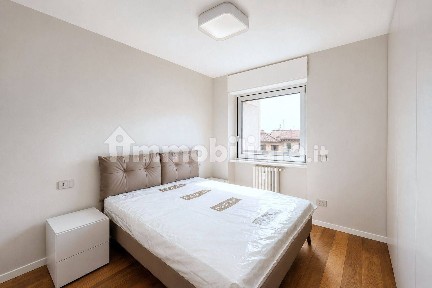 Bilocale via Carlo Farini 81, Farini, Milano
