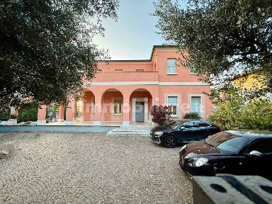 Villa unifamiliare via Cesare Battisti, Centro, Montichiari
