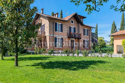 Villa unifamiliare via Ugo Ziliani, Roé, Roè Volciano