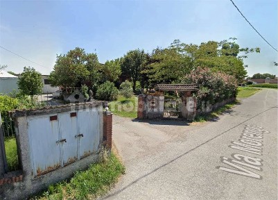 Villa all'asta via Morengo, 7, Isorella