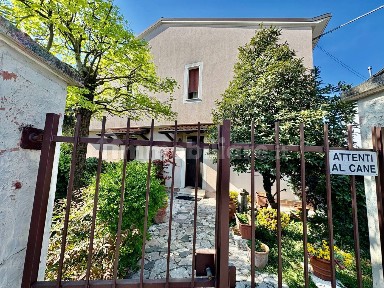 Villa bifamiliare via Brenta, Centro, Bagnolo Mella