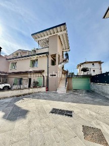 Villa bifamiliare via Gottardo Briggia, Piazza, Gussago