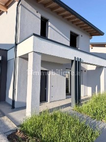 Villa unifamiliare via Pedrona, Centro, Montirone
