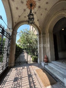 Trilocale via degli Olivetani 8, San Vittore, Milano