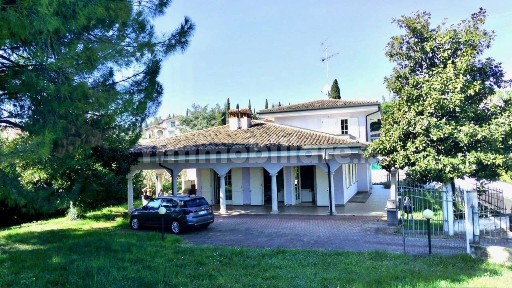 Villa unifamiliare via Enrico Fermi 12, Centro, Padenghe sul Garda