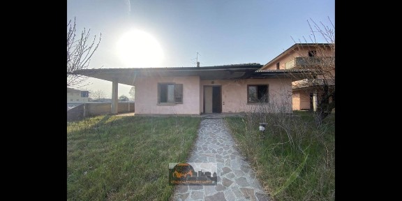 Villa unifamiliare via Convento, Pontoglio