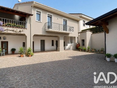 Villa unifamiliare via Malocco 80, Lonato, Lonato del Garda