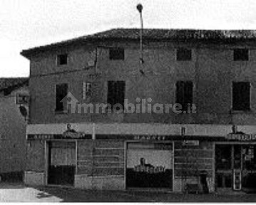 Villa all'asta via Cesare Battisti 59, Milzano