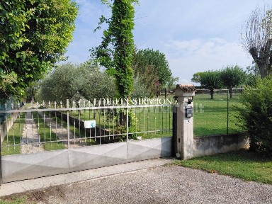Villa unifamiliare via Rovizza Vecchia 25, Sirmione