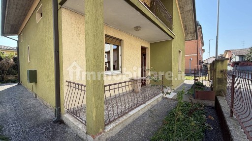 Villa unifamiliare via Martiri della Libertà, Roncadelle