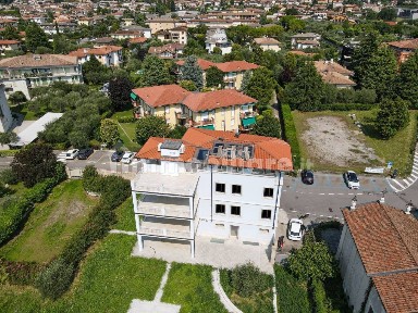 Villa plurifamiliare via Promontorio, Toscolano Maderno, Toscolano-Maderno