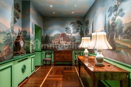 Appartamento ottimo stato, quarto piano, Brera, Milano