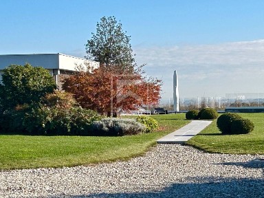 Villa bifamiliare via San Pietro, Entroterra, Desenzano del Garda