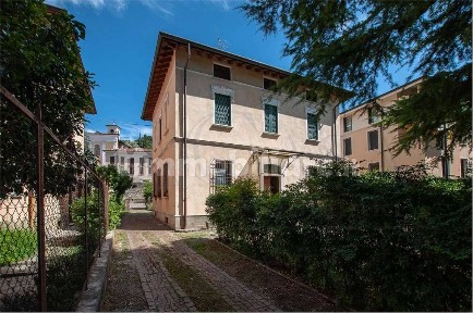 Villa unifamiliare viale Venezia, 95, Panoramica, Brescia