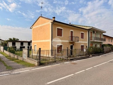 Villa bifamiliare via via Garibaldi 12, Centro, Corzano