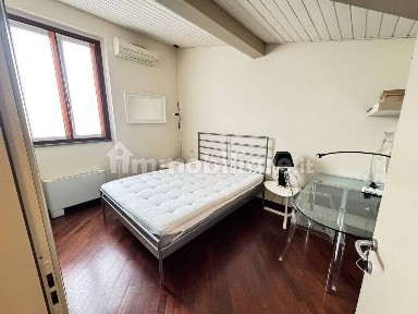 Bilocale via Luigi Settembrini 36, Buenos Aires, Milano