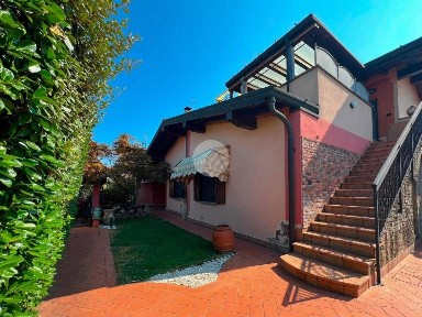 Villa bifamiliare via Marconi 1, Centro, Castrezzato