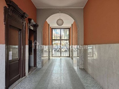 Bilocale ottimo stato, secondo piano, Isola, Milano
