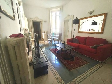 Trilocale piazza Oberdan, 3, Porta Venezia, Milano