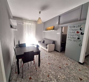 Bilocale Ripa Porta Ticinese, 97/B, Navigli - Darsena, Milano