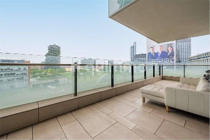 Trilocale viale della Liberazione, 15, Porta Nuova, Milano