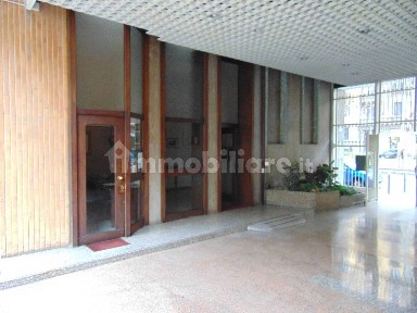 Milano, Indipendenza, Viale Piceno, 5