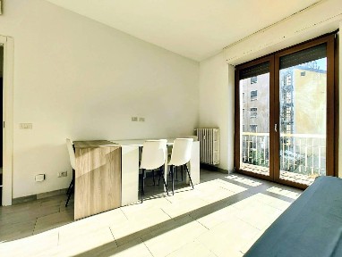 Monolocale via Guido Guinizelli 15, Pasteur, Milano