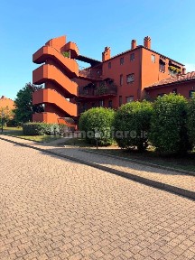 Bilocale via Tevere 7, Centro, Lainate