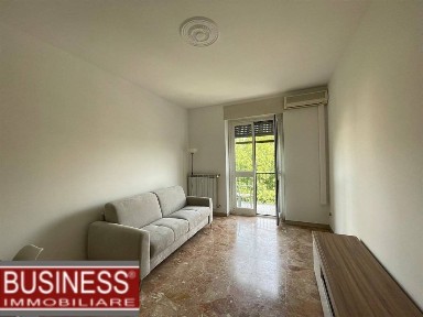Bilocale piazza Melozzo da Forlì 11, Piazzale Siena, Milano