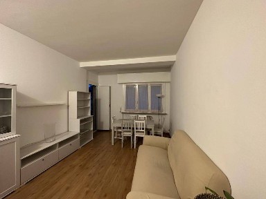 Bilocale via Giambellino 22, Giambellino, Milano