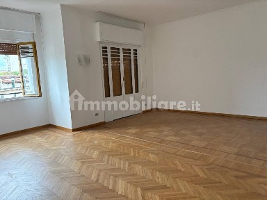 Trilocale via Giovanni Prati 2, Sempione, Milano