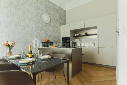 Monolocale viale Tibaldi 21, Corso San Gottardo, Milano
