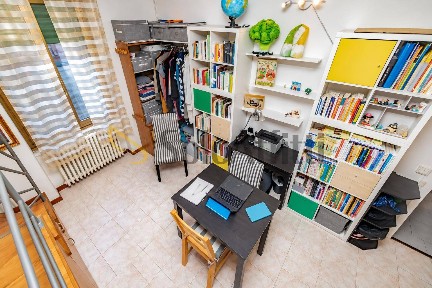 Bilocale via Biella 22, Famagosta, Milano